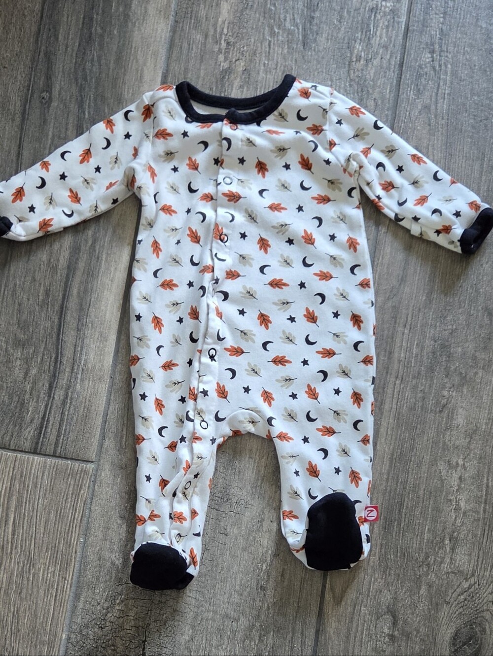 Zutano EUC 3 Months White/Black Leaf Print Footie Romper